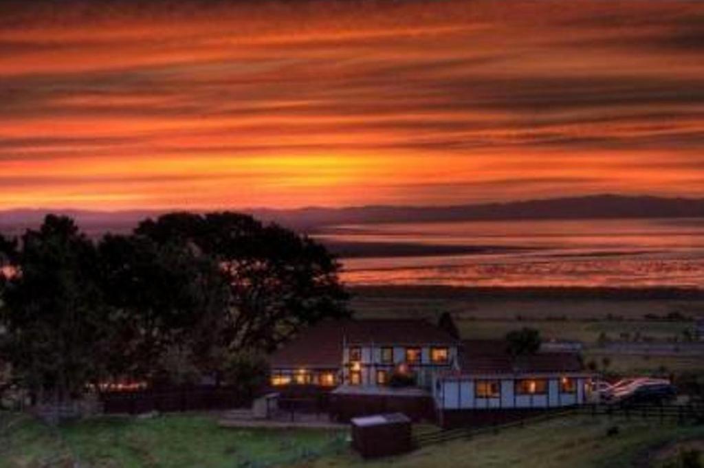 Chartre Manor B&B テムズ エクステリア 写真